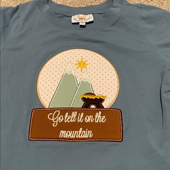 Busy Bees Smocks Christmas Top - Picture 2 of 3